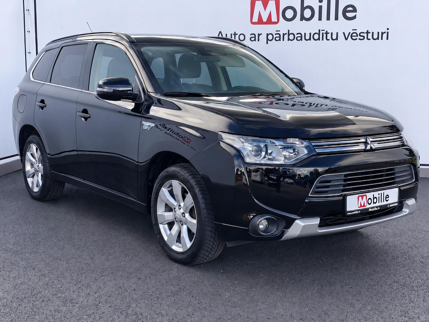 Mitsubishi Outlander Hibrīds