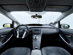 Toyota Prius Life Hybrid