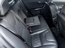 Volvo V60 Facelift  4x4 Plug-in Hybrid D6
