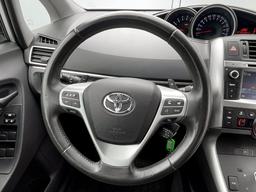 Toyota Verso 7-Vietas