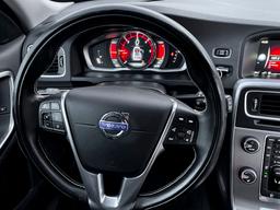 Volvo V60 Facelift  4x4 Plug-in Hybrid D6