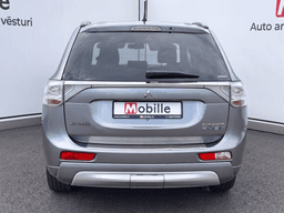Mitsubishi Outlander Hibrīds