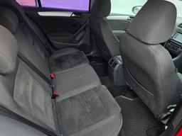 Volkswagen Golf GT