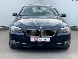BMW 523i