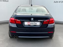 BMW 523i