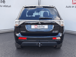 Mitsubishi Outlander Hibrīds