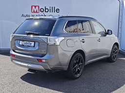 Mitsubishi Outlander Hibrīds