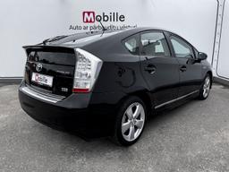 Toyota Prius Life Hybrid