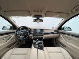BMW 523i