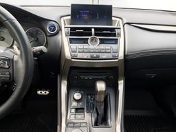 Lexus NX300h