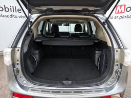 Mitsubishi Outlander Hibrīds