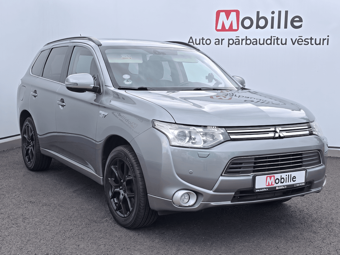 Mitsubishi Outlander Hibrīds